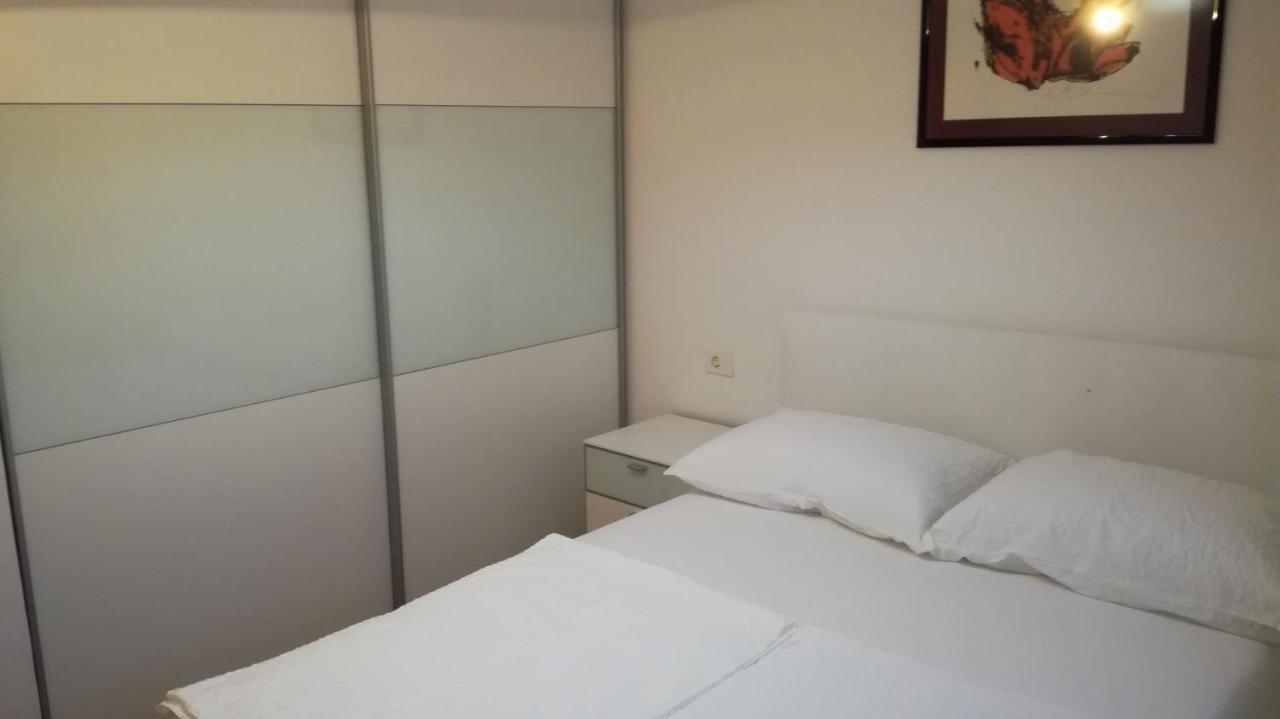 Villa Ceh Gabrovica pri Črnem Kalu Eksteriør billede